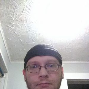 Meet your Posher, Tom